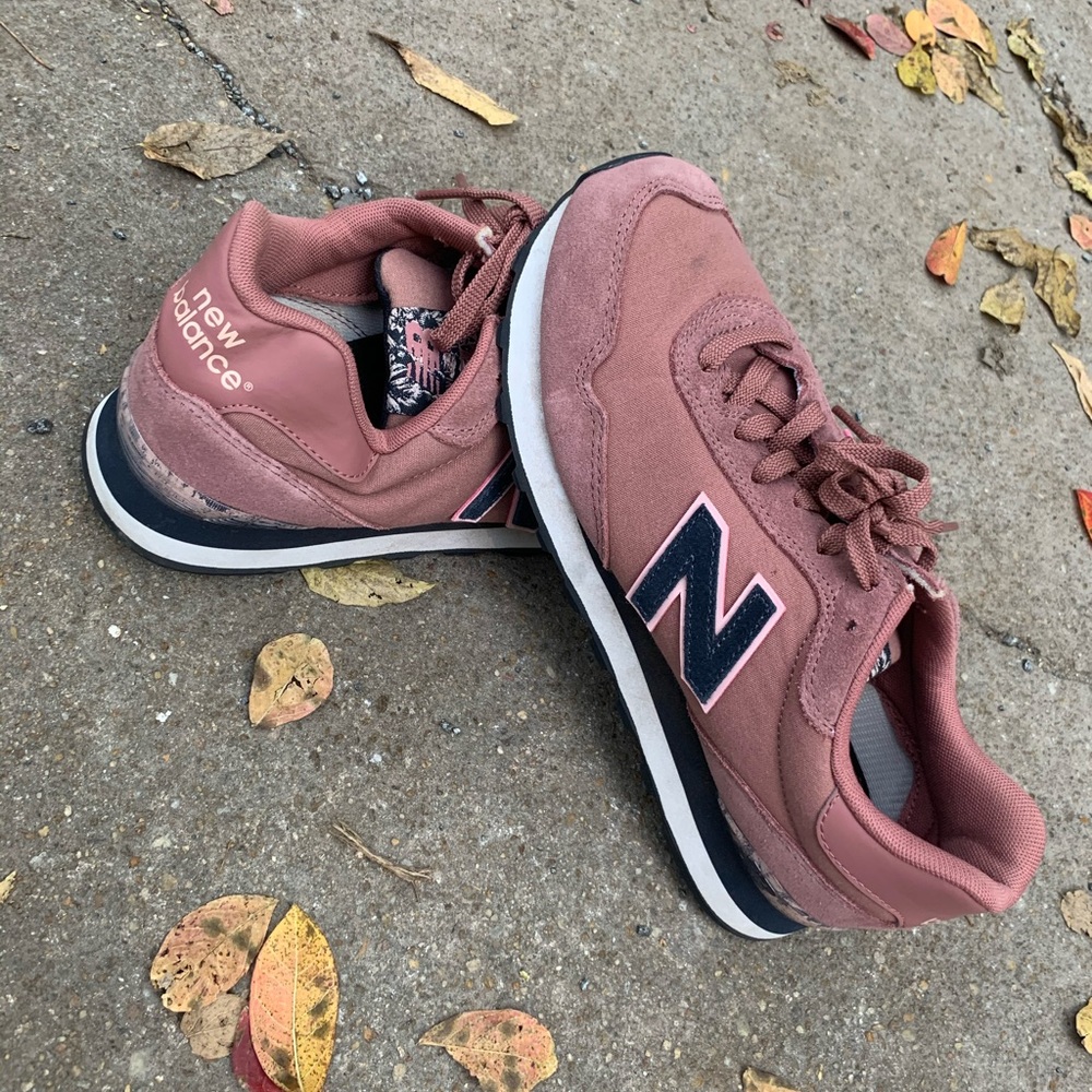 new balance tennis shoes
